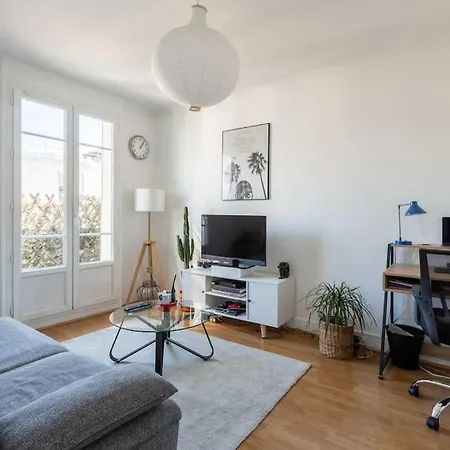 Gaspar - 2 Pieces Au Dernier Etage Avec Balcon Boulogne-Billancourt Exterior photo