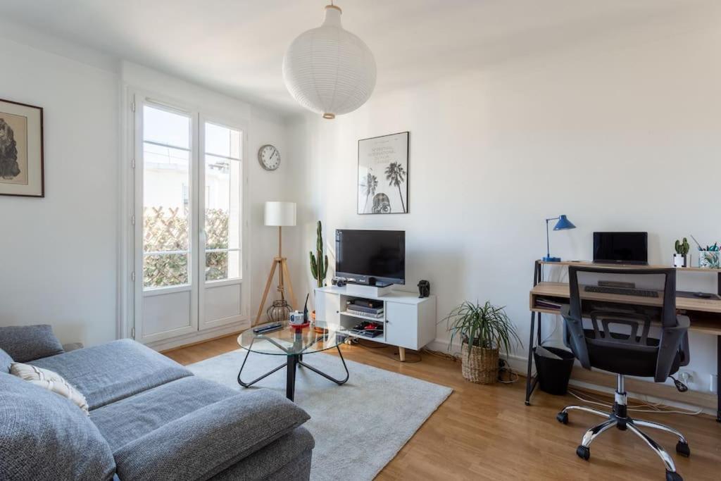 Apartment Gaspar - 2 Pieces Au Dernier Etage Avec Balcon Boulogne-Billancourt